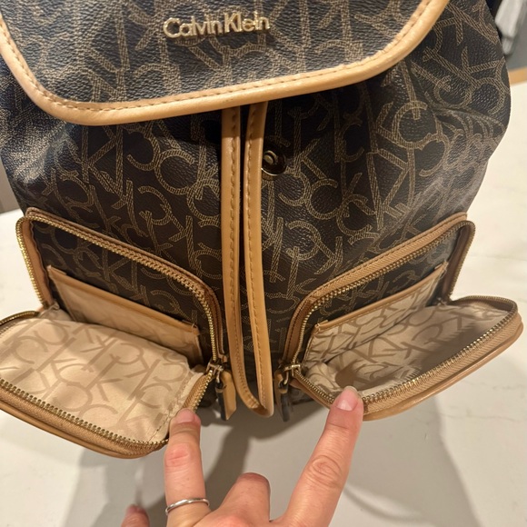 Calvin Klein Signature Collection Back Pack - Picture 3 of 10